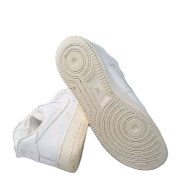 Nike Air Force 1 Low \'07 Shoes Men\'s Size 10.5 White main image 8